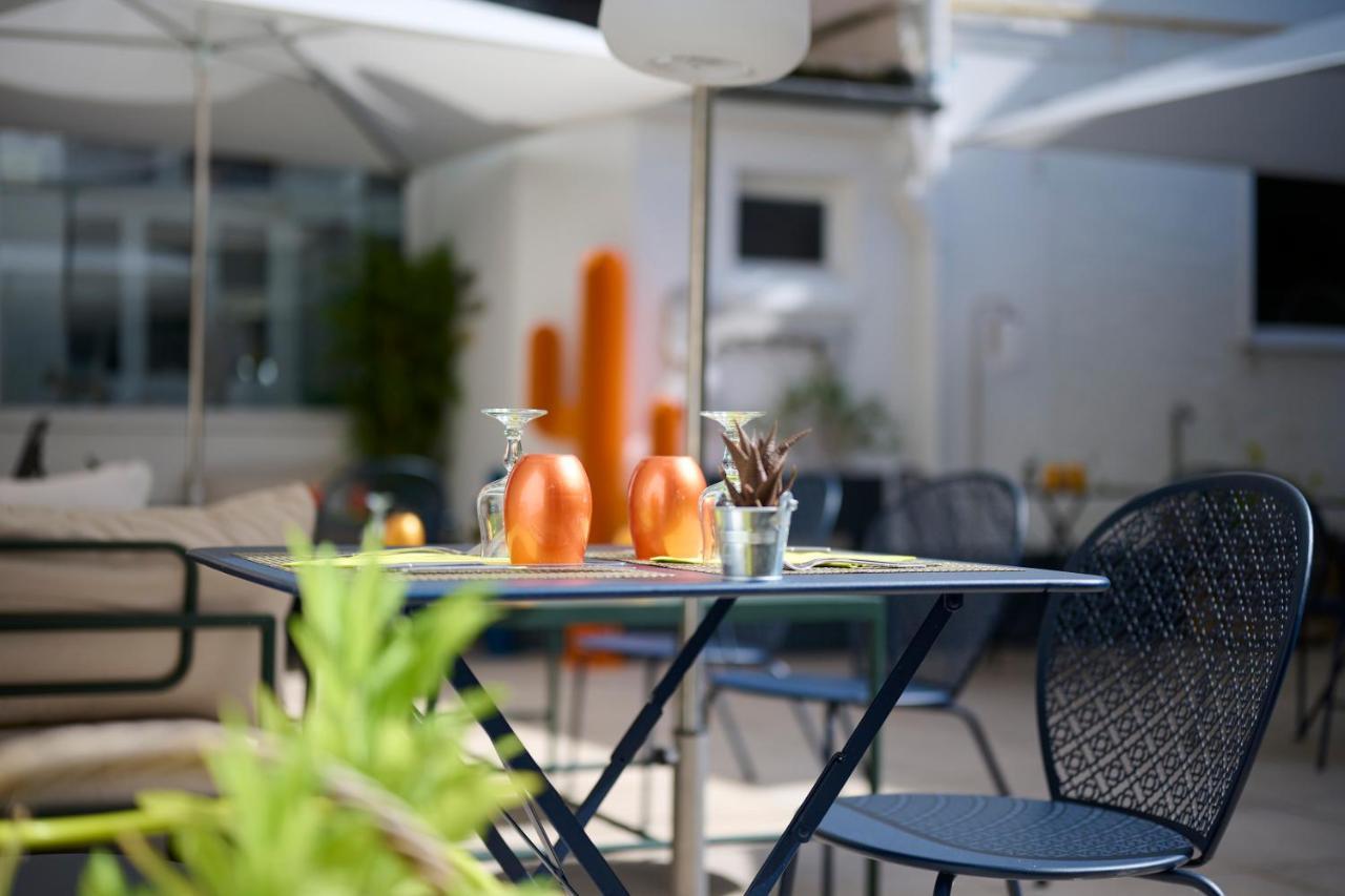 The Originals Boutique, Hotel La Colonne De Bronze, Saint-Valery-Sur-Somme Exterior photo