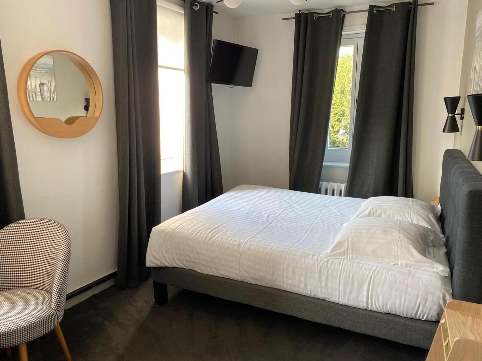 The Originals Boutique, Hotel La Colonne De Bronze, Saint-Valery-Sur-Somme Exterior photo